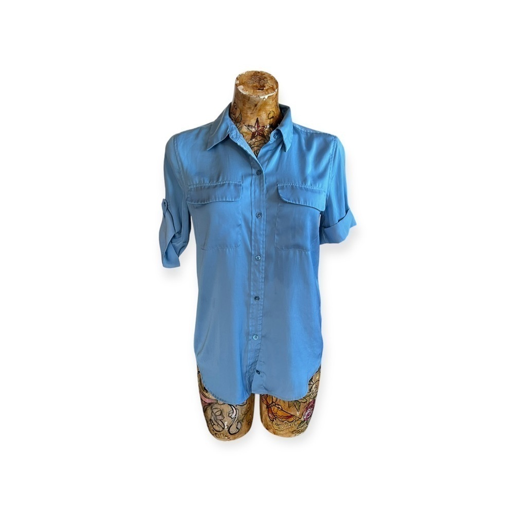 Equipment Femme blouse top bnlue short sleeve XS